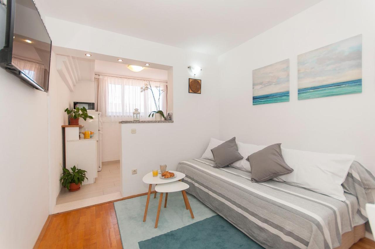 Apartment Luna Омиш Экстерьер фото